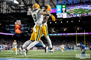Packers Vencem Lions em Clássico Épico de Thanksgiving, 31-24!